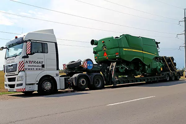 Перевозка экскаватора Komatsu из Европы в Украину