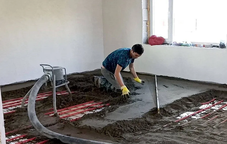 Плюсы полусухой стяжки для теплого пола